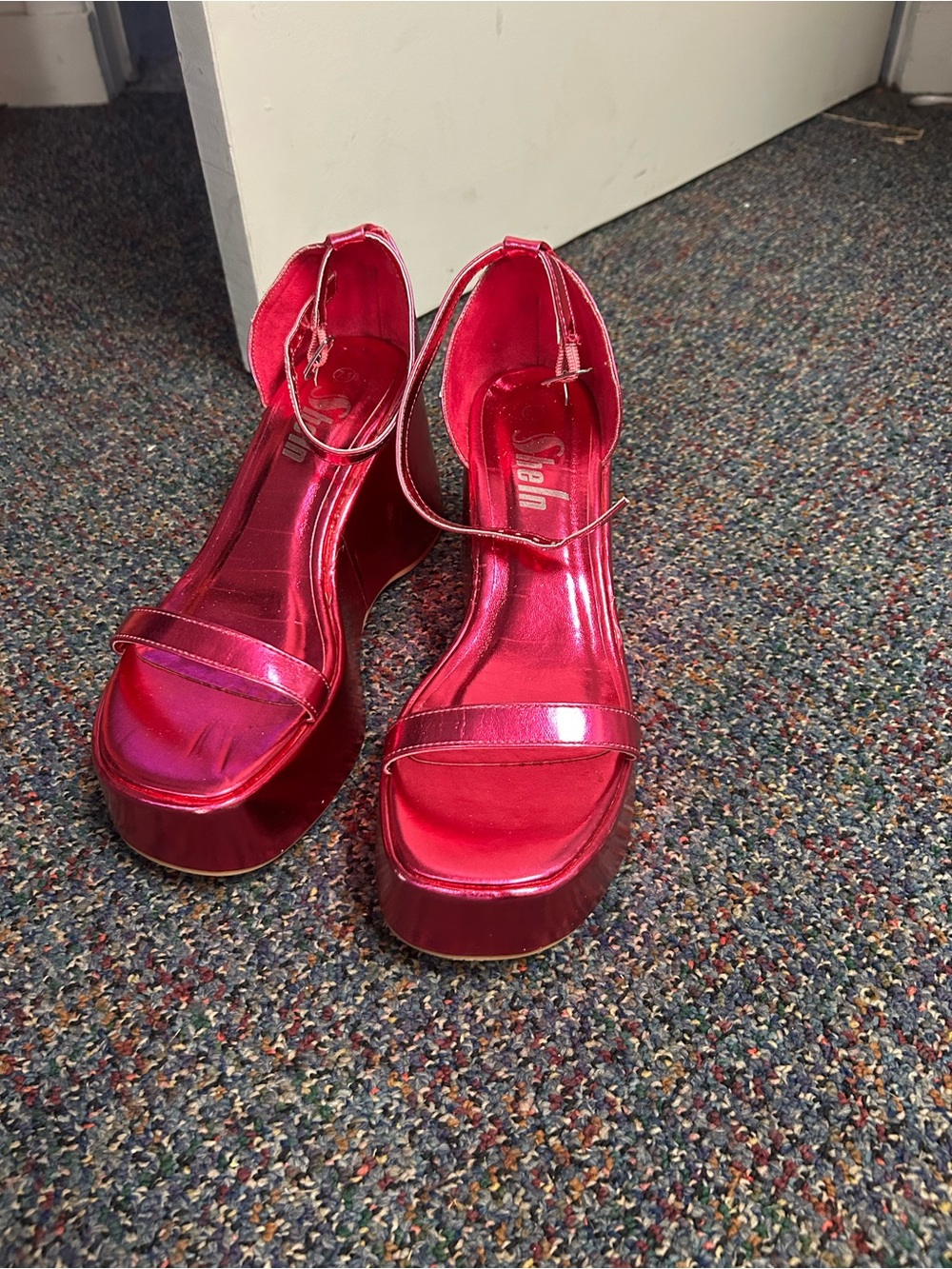 SHEIN Shimmery Hot Pink Platform Sandals with Ankle Strap